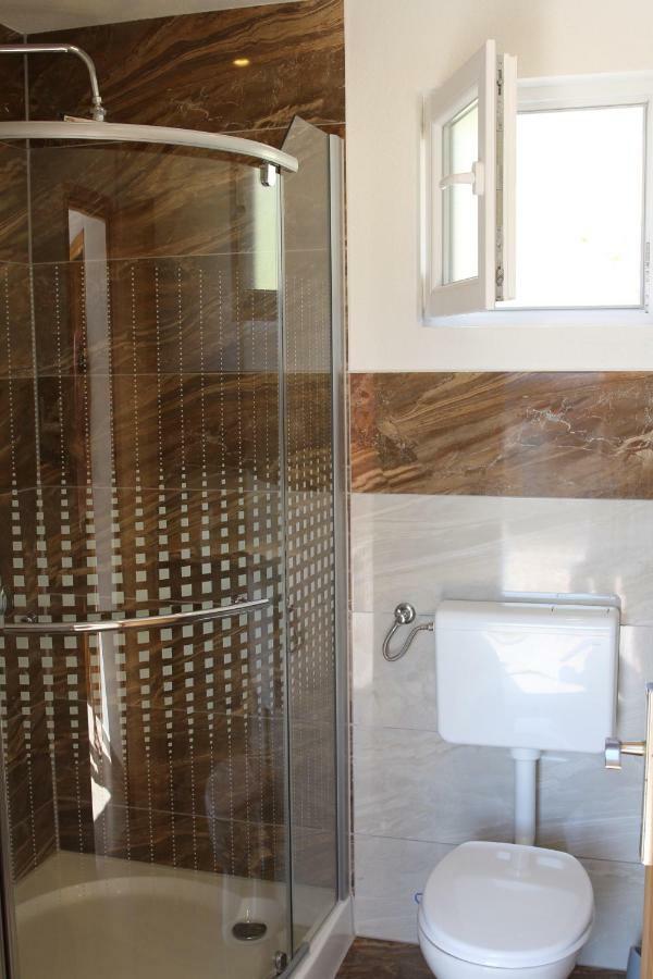 Apartmani Subasic Đảo Pag Ngoại thất bức ảnh