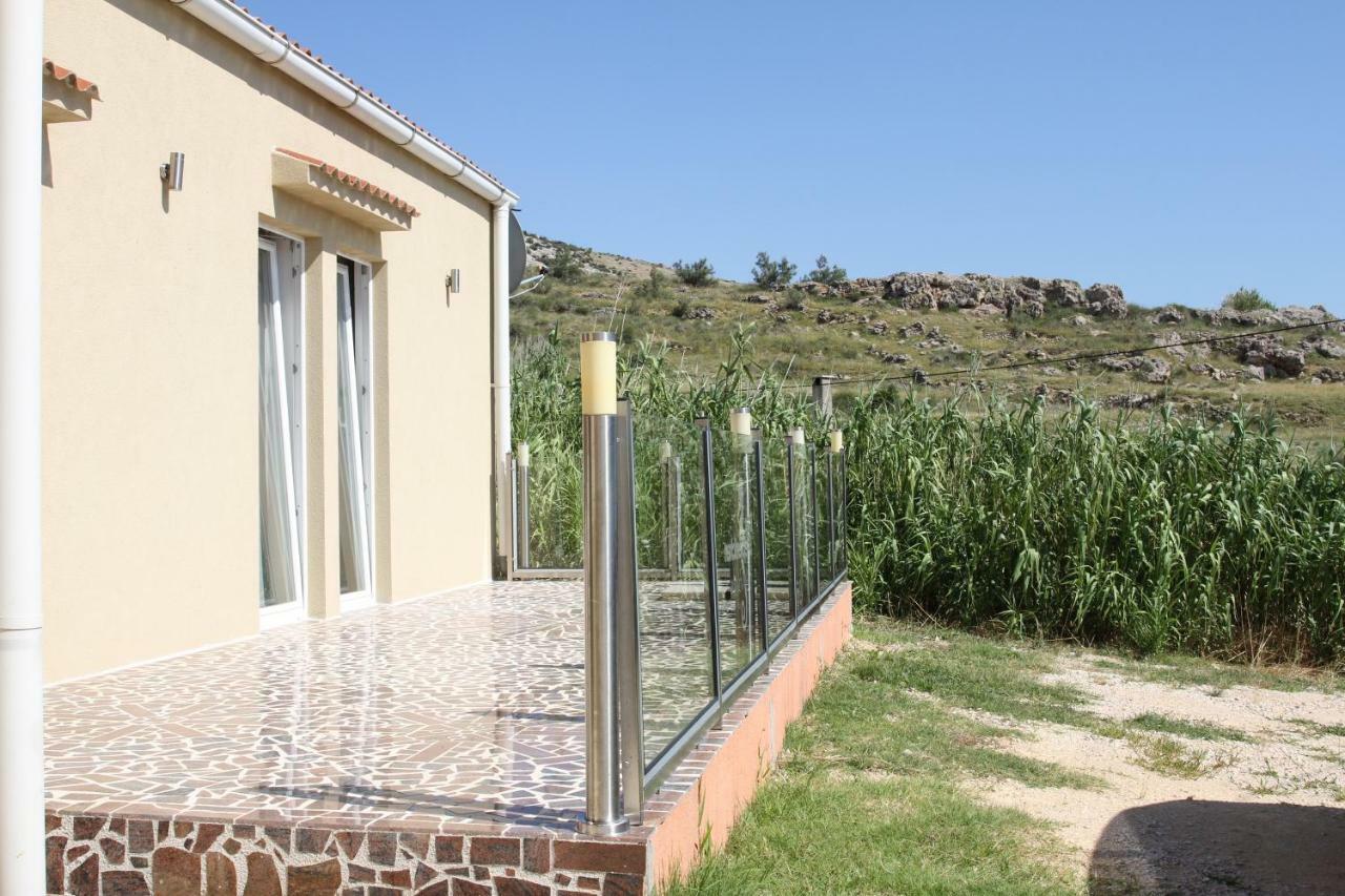 Apartmani Subasic Đảo Pag Ngoại thất bức ảnh