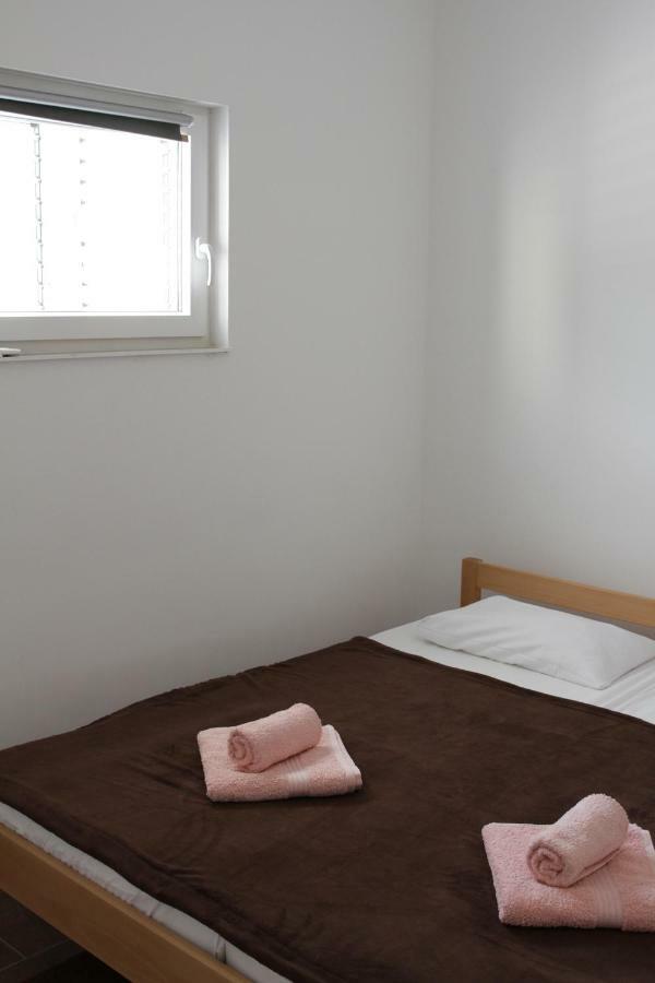 Apartmani Subasic Đảo Pag Ngoại thất bức ảnh