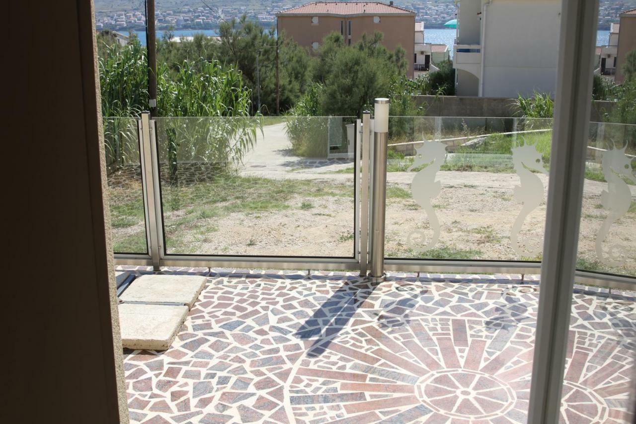 Apartmani Subasic Đảo Pag Ngoại thất bức ảnh